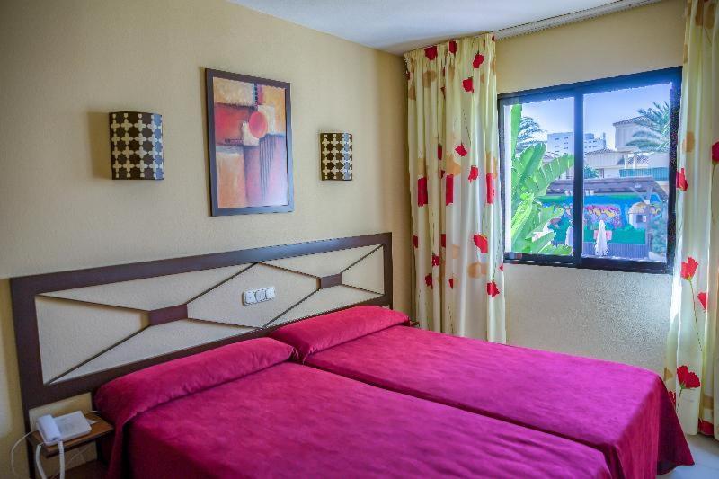 Puente Real Hotel 4*